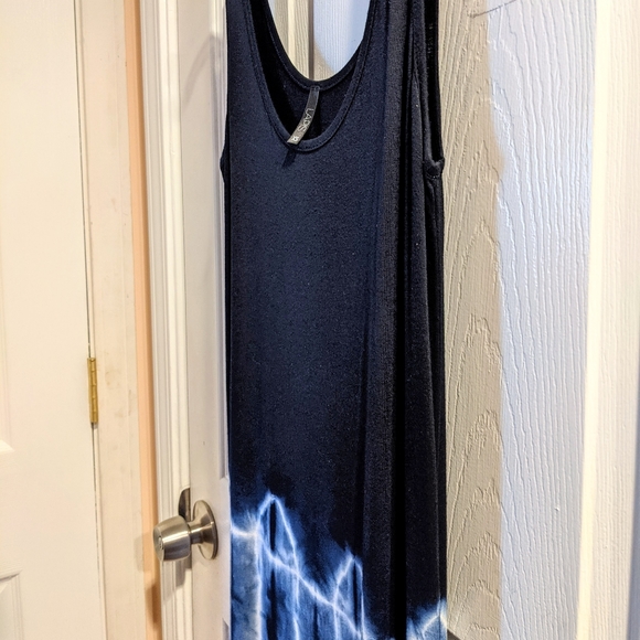 🆕WOT Lapis Navy & White Tie Dye Maxi Dress - Picture 4 of 6